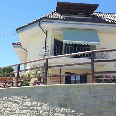 Cerqueto Apartment